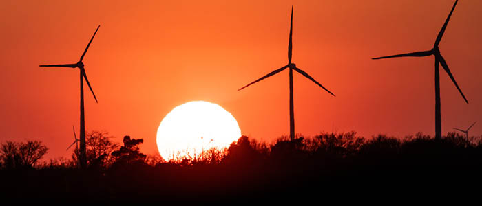 Dentons and Clifford Chance Advise on PKO Bank Polski and EBRD Financing for 70-Megawatt Wind Portfolio