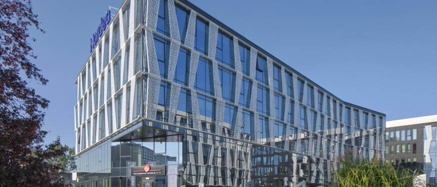 Linklaters Advises Investika on Acquisition of P180 Office Building in Warsaw